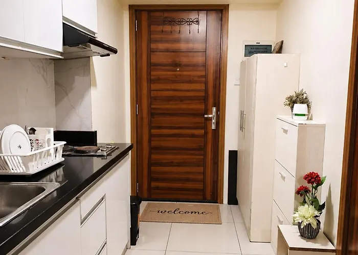 Apartment Prime Condo- Horizons 101