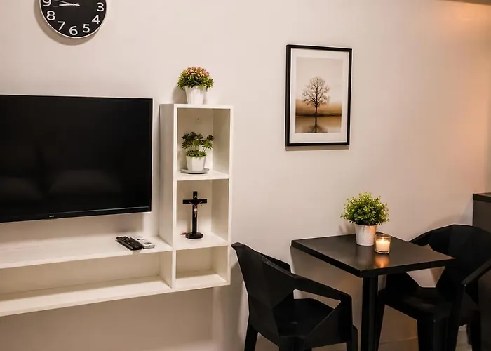 Apartment Prime Condo- Horizons 101